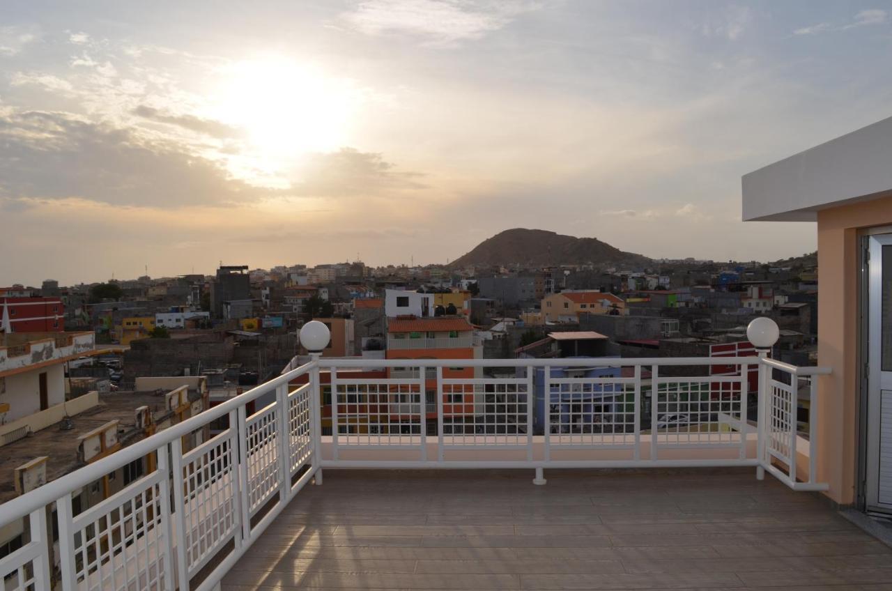 Apartamento Terra Branca ปรายา ภายนอก รูปภาพ